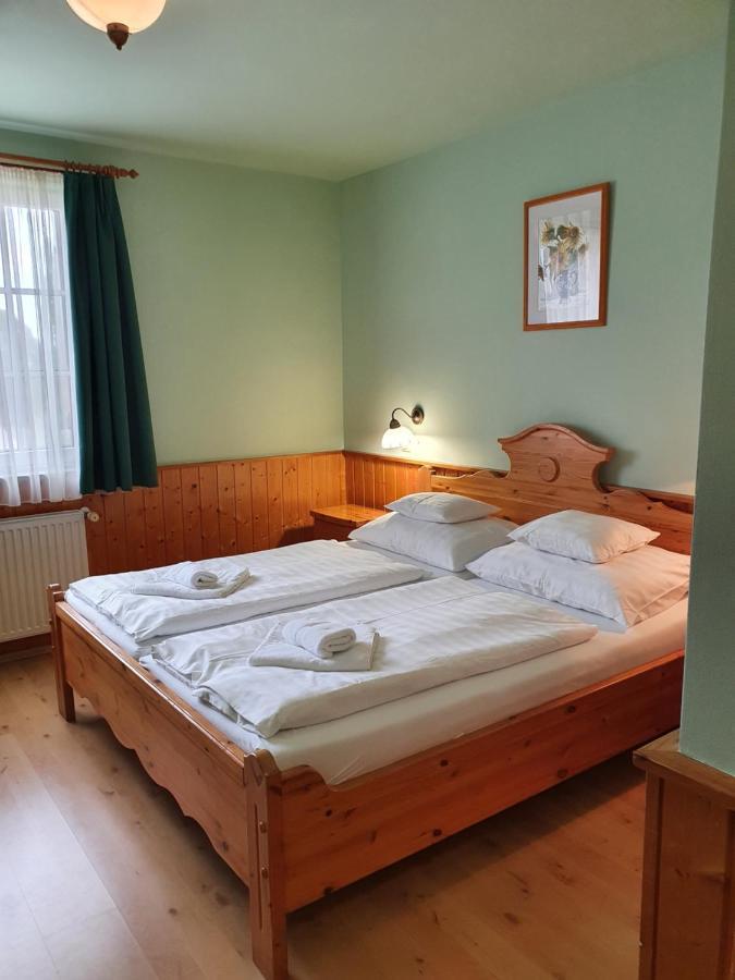Hotel Bozi Rozi Panzio Fertőboz Exteriér fotografie